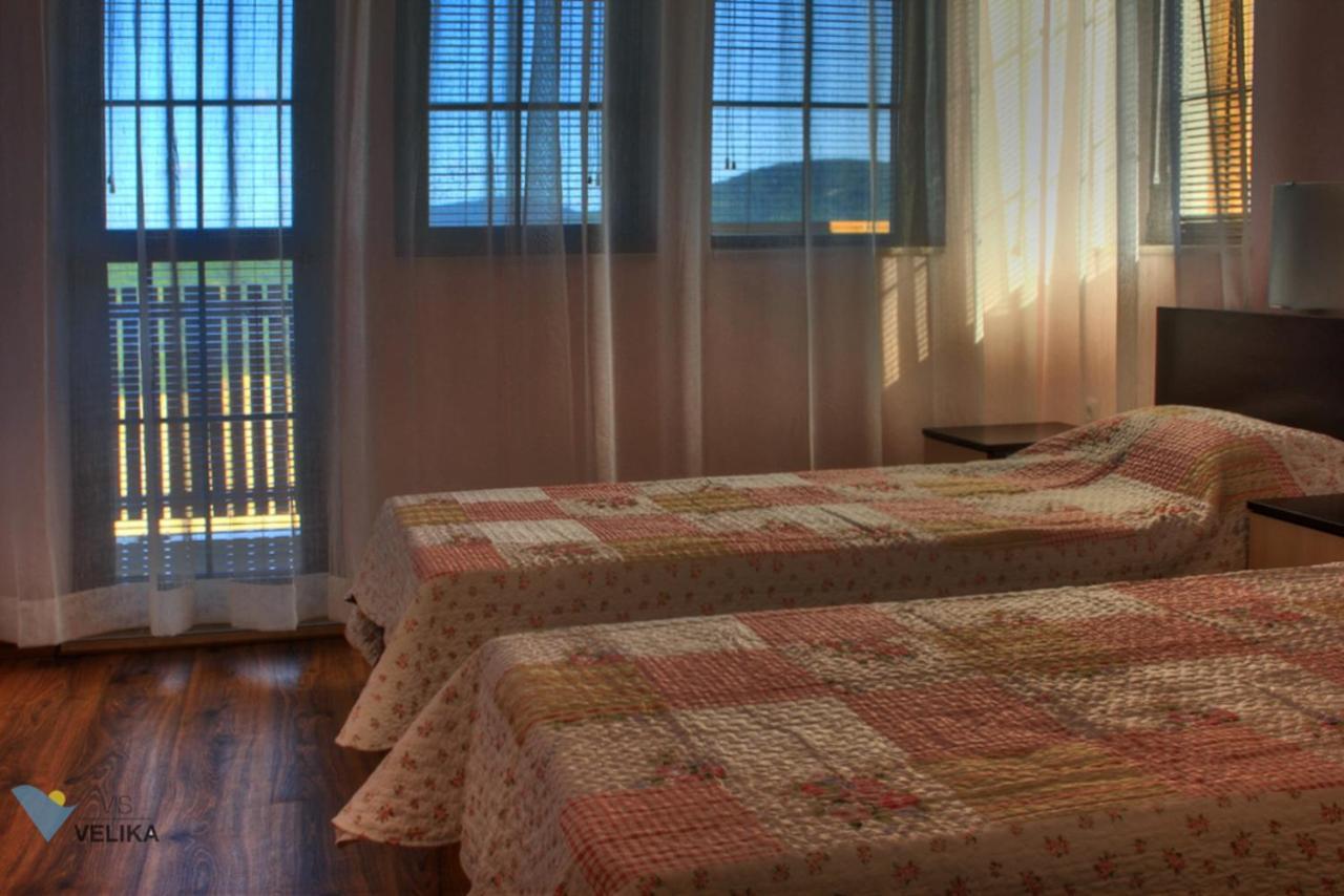 Bed and Breakfast Vis Velika Exteriér fotografie
